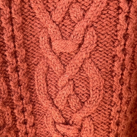 Bally Made in Switzerland 100% Norwegian Wool Cable Knit Sweater in Rust- XL - Picture 3 of 7